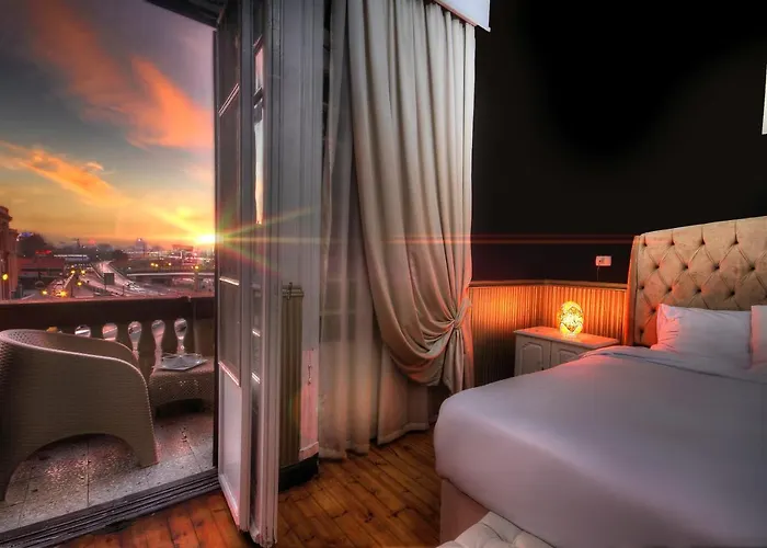 Tahrir Plaza Suites - Museum View